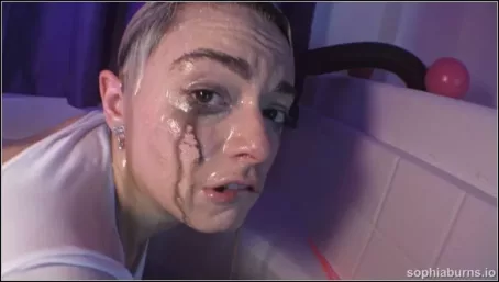 Sophia Burns - Double Enema Expulsion [UltraHD/4K 2160p] (Dildo)