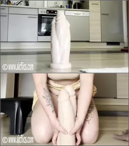 Candy - Candy wrecks her loose cunt 07.07.2025 [FullHD 1080p] (Sicflics)