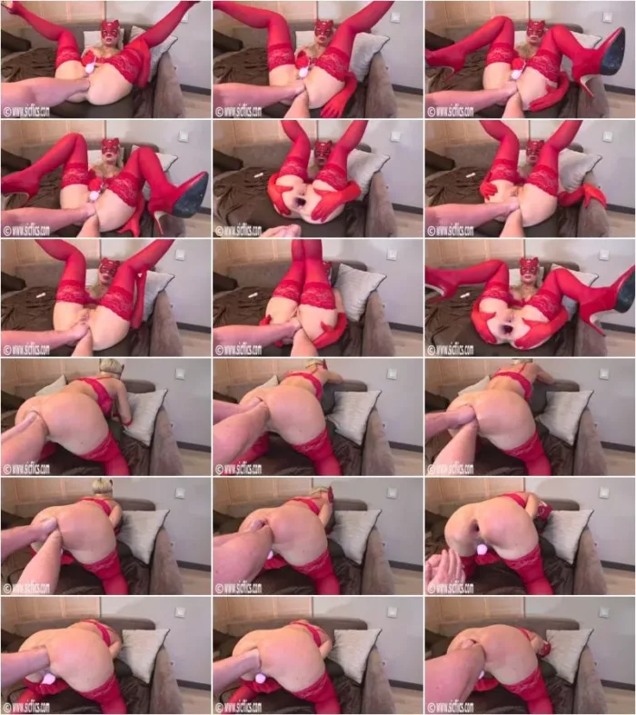 CrazyWifeSlut - Double fisted hot wifes ass 14.11.2025 [FullHD 1080p] (Sicflics)