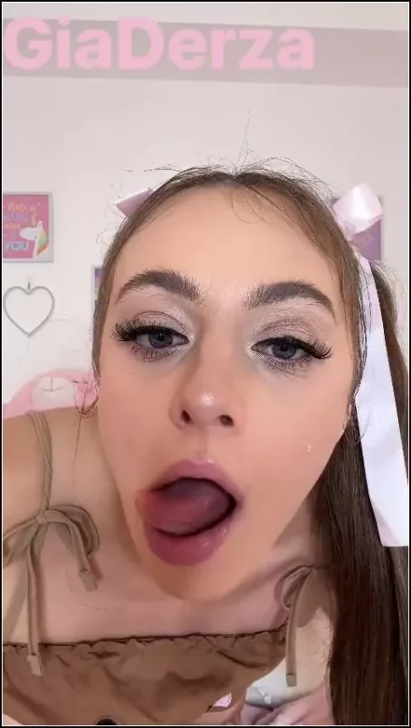 Gia Derza - Anal slut in your face [SD 854p] (Dildo)