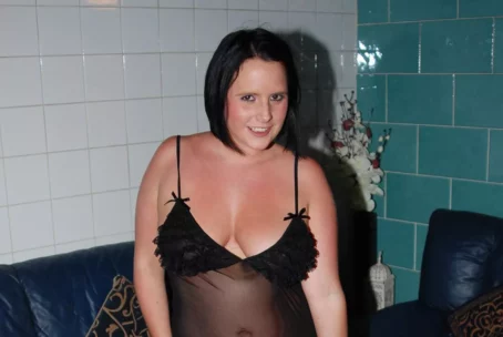 Sarah-Jane - Amateur Facials UK 2025-09-24 [HD 960p] (AmateurFacialsUK)