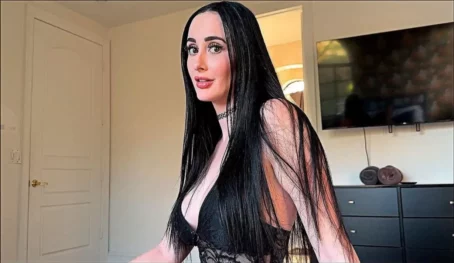 Violet Voss - Violet Voss - Goth Girl Nonprofit [Full HD 1080p] (Perfect Girlfriend)