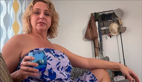 Brianna Beach - Brianna Beach - The Cool One [Full HD 1080p] (Mom Comes First)