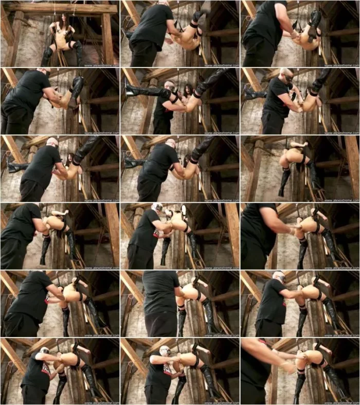 Queen Fisting - Queen Fisting on the sex swing in the attic double anal fisting & prolapse 13.06.2025 [FullHD 1080p] (Anal Fisting)