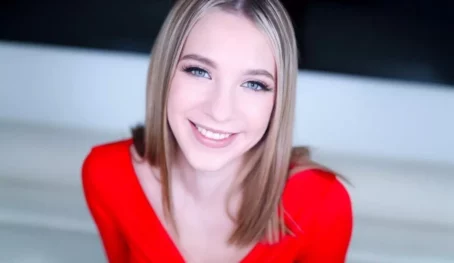 Becky Summer - Becky Summer - Amateur A11ure Introduces Becky Summer, Petite Blonde Loves Giving Head, Fucking and Swallowing Cum [Full HD 1080p] (AmateurA11ure)