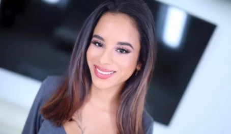 Isabella Jules - Isabella Jules - Amateur A11ure Introduces Isabella Jules, Petite Sexy Latina Loves to Please [Full HD 1080p] (AmateurA11ure)