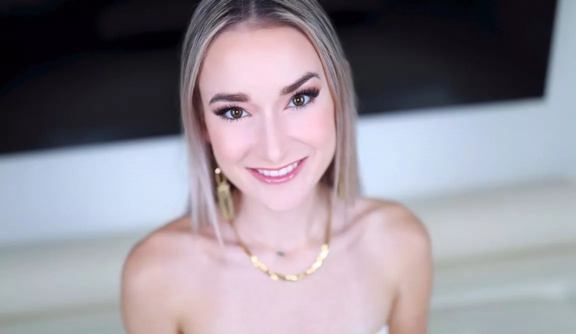 Thea Summers – Thea Summers – Amateur Alure Introduces Thea Summers Deep-Throating, Getting Fucked and Swallowing Cum [Full HD 1080p] (AmateurA11ure)