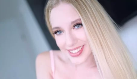 Kallie Taylor - Kallie Taylor - Amateur A11ure Welcomes Kallie Taylor, Shy Blonde Barista Gives Head, Gets Fucked And Swallows Cum [Full HD 1080p] (AmateurA11ure)