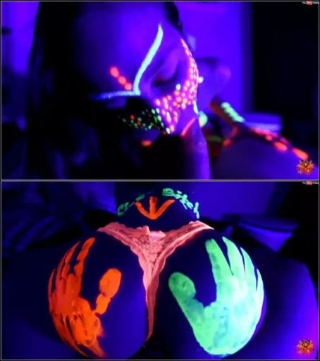 Lia-Fox - Crazy Schwarzlicht Neon Fick als Avatar-Schlampe [FullHD 1080p] (MDH)