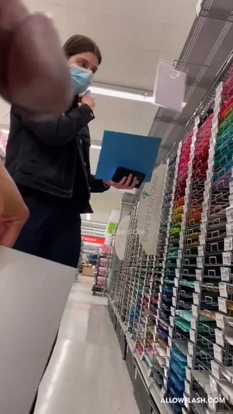 lessymat - Beautiful hottie in the store [SD 1920p] (Interracial)