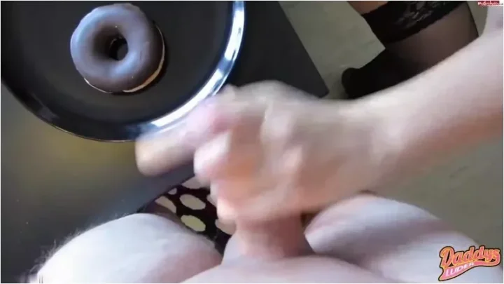 DaddysLuder – Sperma-Donut [FullHD 1080p] (MDH)