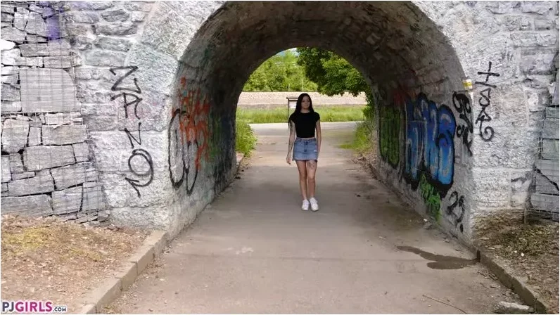 Play video: SYDNEY LOVE – 2023-05-19 – In Public [FullHD 1080p] (Pj Girls)