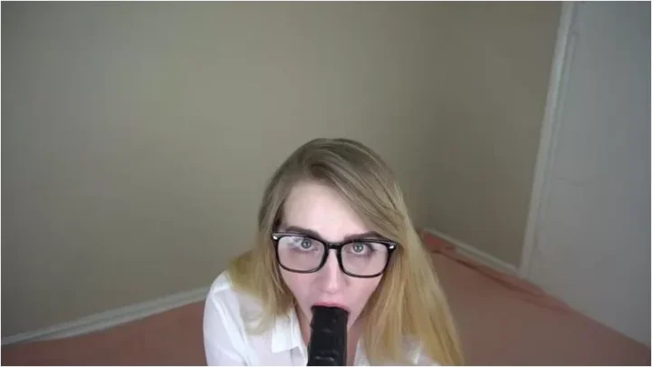 MissPrincessKay – Nerdy Schoolgirl Deepthroating First Bbc [FullHD 1080p] (Dildo)