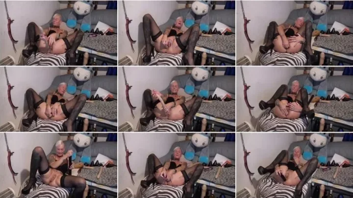 Screenshot 2 from lady-isabell666 – MONSTER dildoschlange ganz in meinem ARSCH [FullHD 1080p] (MDH)