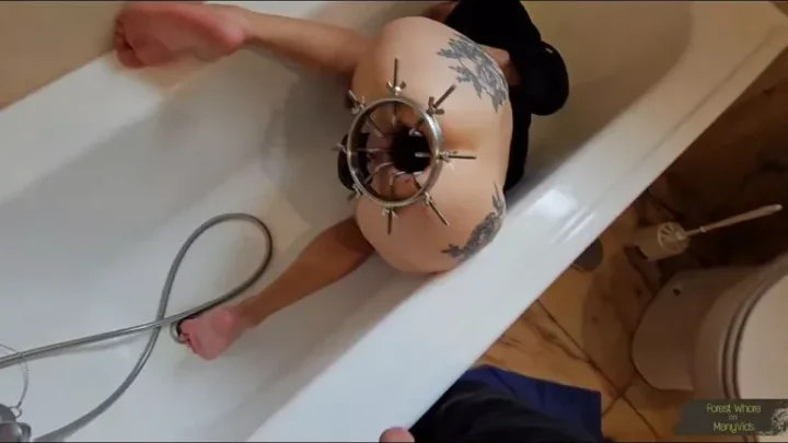 Screenshot 1 from Forest whore – Extreme Anal Games with Enema and Prolapse 10.08.2023 [FullHD 1080p] (Anal Fisting)