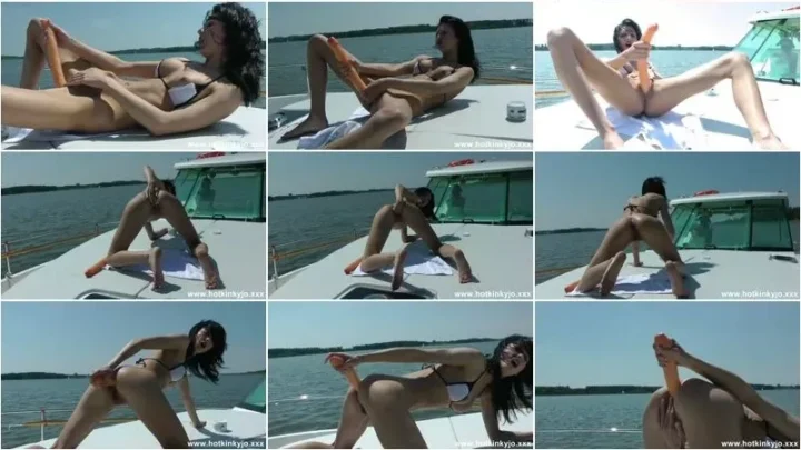 Screenshot 3 from Hotkinkyjo – 2013-01-08 – Long Dildo On Board [FullHD 1080p] (Dildo)