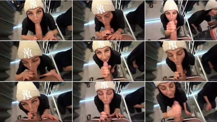 Screenshot 1 from Juicy Alison – full Long Video @Eatworldalex [FullHD 1080p] (Amateur)