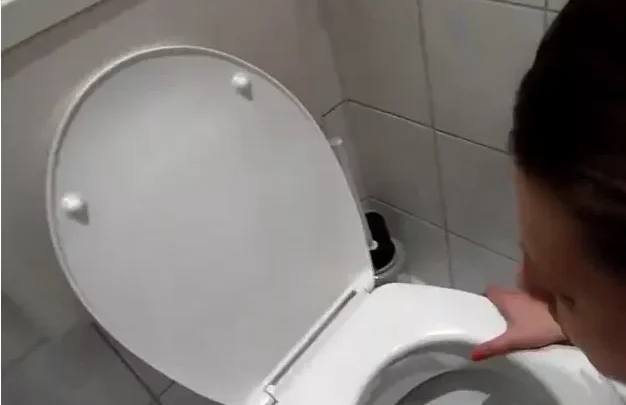ViktoriaGoo – Schwanger – Darf ich Pisse noch trinken [HD 720p] (MDH)