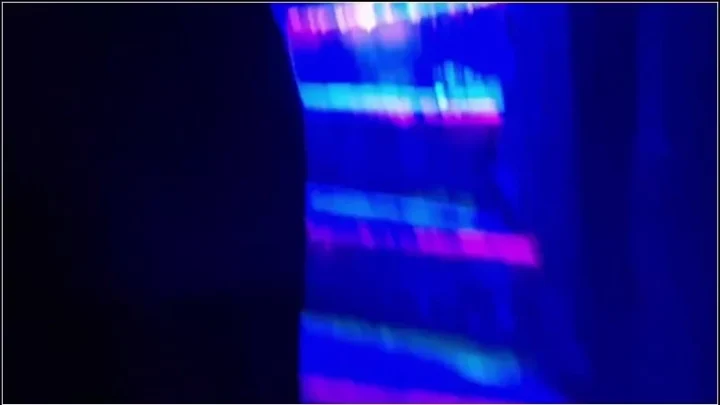 Iva_Sonnenschein – Wie peinlich – Ferngesteuerter Orgasmus in der Disco [FullHD 1080p] (MDH)