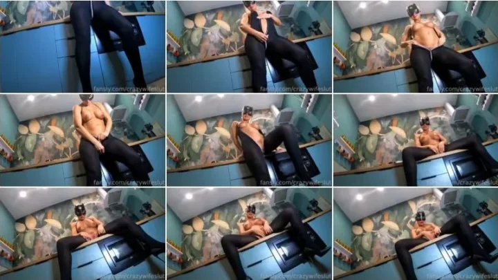 Screenshot 1 from CrazyWifeSlut – 2023-09-08 – 04-34 [UltraHD/4K 2160p] (Fisting)