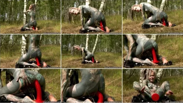 Screenshot 3 from Anuskatzz  – Anuskatzz fuck mrhankey dildo, anal fisting, show her pierced pussy & anal prolapse in the forest 16.08.2024 [FullHD 1080p] (Alex Extreme)