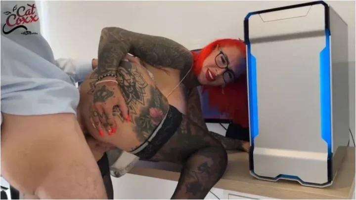 Screenshot 1 from Cat-Coxx – Schuchternen Azubi zum Sex verfuhrt, wer nicht fickt der fliegt [FullHD 1080p] (MDH)
