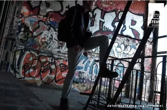 Play video: StevenShame – LulluGun wird draussen gefickt und vollgespritzt [HD 720p] (MDH)