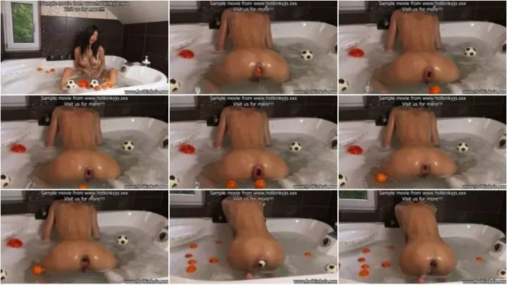 Screenshot 1 from Hotkinkyjo – Hotkinkyjo play with balls & prolapse in bath – BONUS VIDEO 25.11.2024 [FullHD 1080p] (Dildo)