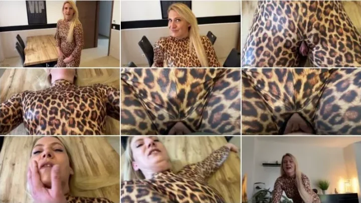 Screenshot 2 from Julia-Winter – Leo Outfit – Darf ich auch deine Wildkatze sein – Fick mich zum Orgasmus [HD 720p] (MDH)