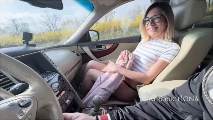 Aproduct!onA – Meganlove Farting And Squirting Agony In My Car [UltraHD/4K 2160p] (Pissing)
