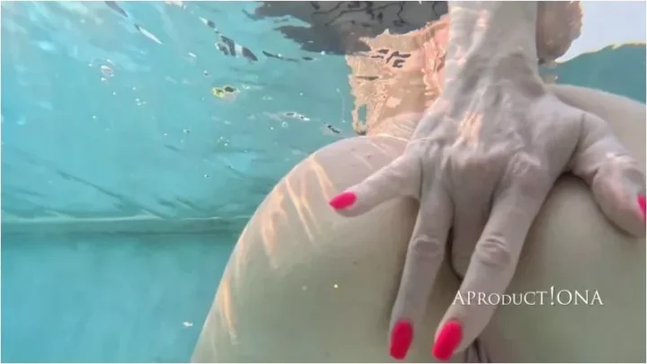 Aproduct!onA – Morning And Evening Goldenshowers And Pissings [UltraHD/4K 2160p] (Pissing)