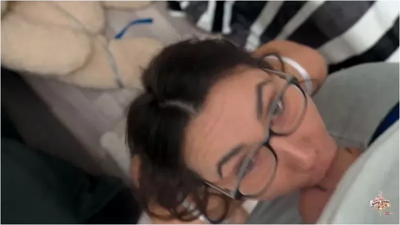 Play video: Jenny_Stella – BITTE – (STIEF-)DADDY mein POPO ist doch noch so eng – Und dein Schwanz zu gross [FullHD 1080p] (MDH)