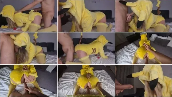 Screenshot 3 from Litclit – Wahnsinnig geiles Cosplay Madchen fickt Jungfrau die sich Hentai Pornos angeschaut hat [FullHD 1080p] (MDH)