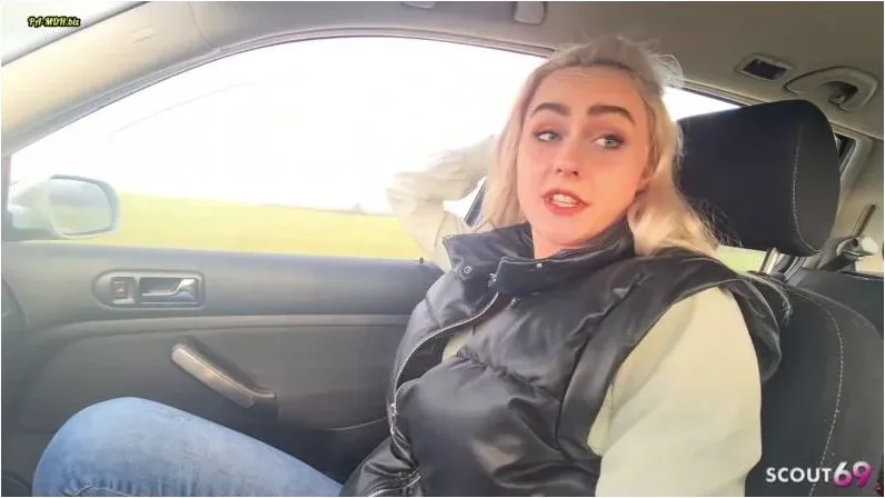 Play video: SnakeDave – Blondine hat mich angehalten, wollte reden und bekam Outdoor fick im Auto [FullHD 1080p] (MDH)