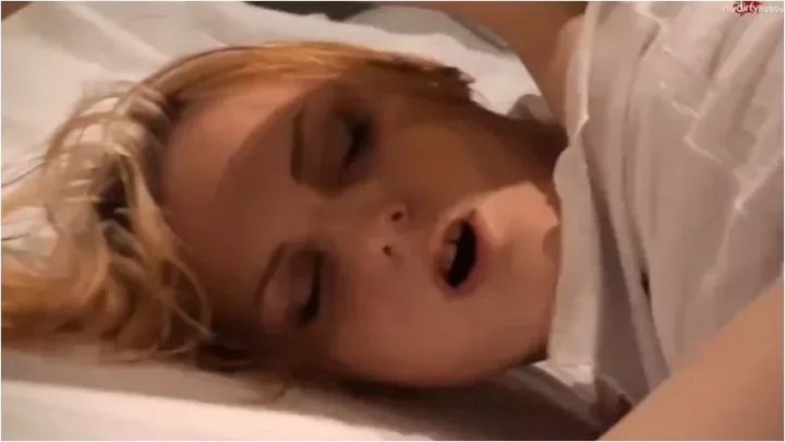 Screenshot 1 from ChristinaLennox – Analorgasmus nach Analorgasmus, jetzt will ich mehr [HD 720p] (MDH)