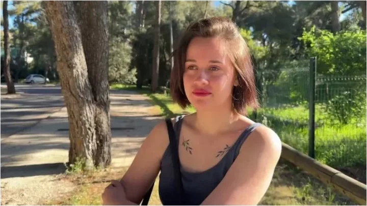 Ruby – Ruby, 21 years old, photo model from Valence! 20.04.2026 [FullHD 1080p] (French Porn)