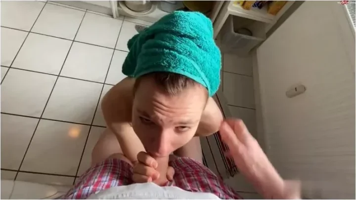 Anne-Eden – Deepthroat hilft gegen Halsschmerzen UNCUT [FullHD 1080p] (MDH)