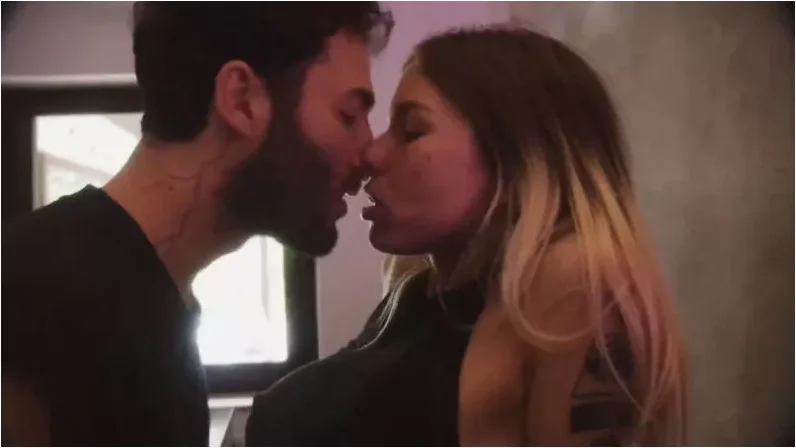Play video: Kittifuck – Absolut frei ficken [FullHD 1080p] (MDH)