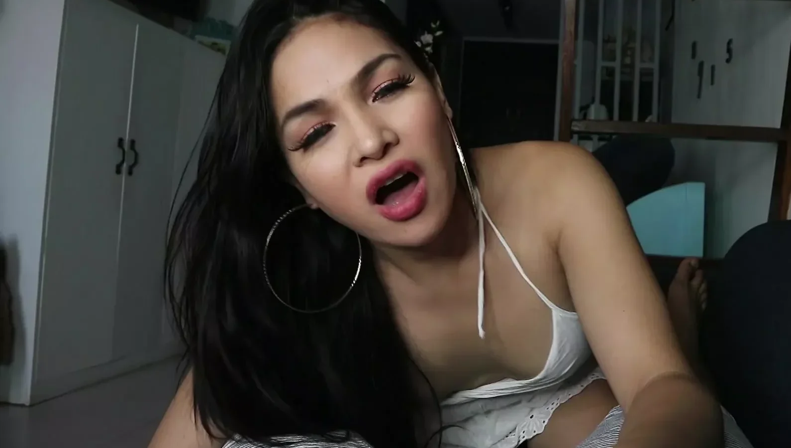 Play video: TS Filipina – What a Delicious Blowjob [FullHD 1080p] (TSFilipina)