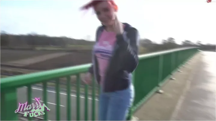MarryFox – Autobahn Public-Fick. Dreister gehts nicht! [FullHD 1080p] (MDH)