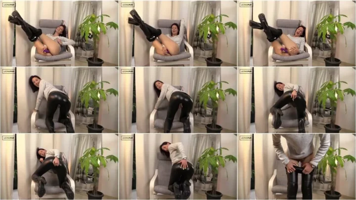 Screenshot 3 from Leonie-pur – OMG!! Notgeil in Lederleggings beim Fotografen und fast erwischt [FullHD 1080p] (MDH)