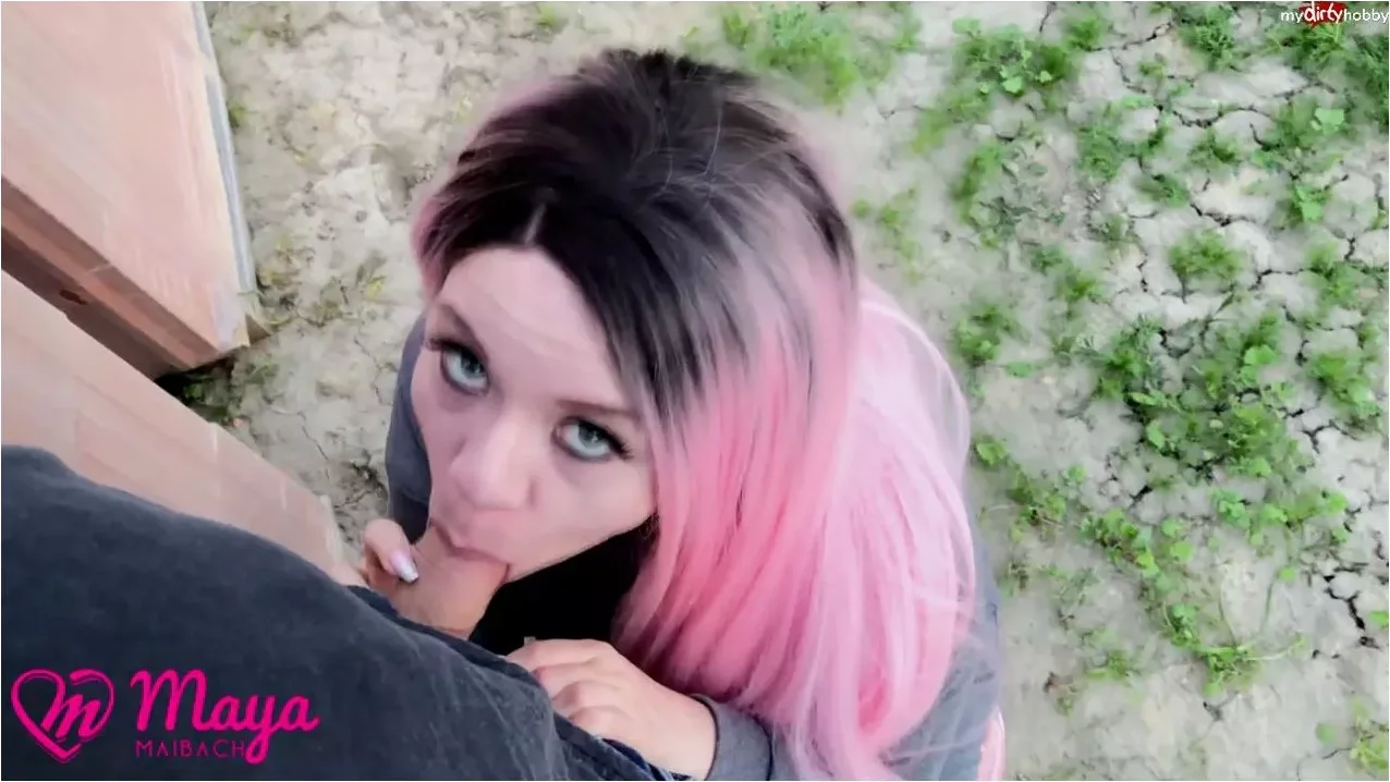 Play video: MayaMaibach – Bauarbeiter bekommt feuchte Teeniepussy zur Mittagspause [HD 720p] (MDH)