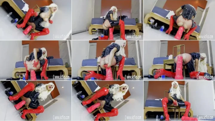 Screenshot 3 from Helens – Helens obscene horse fuck – 13.11.2018 [HD 720p] (Sicflics)