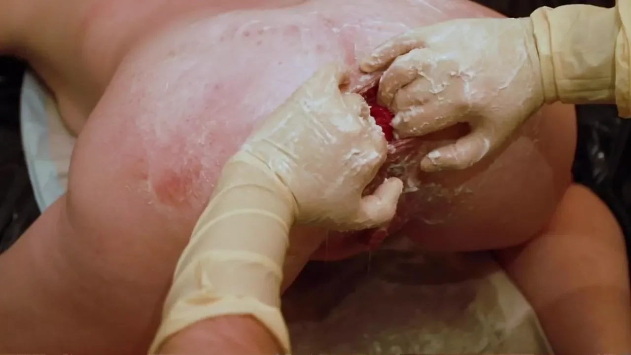 Play video: Amateur – Anal fist fucking domination (01.05.2019) [HD 720p] (Sicflics)