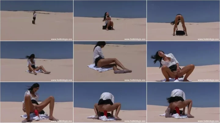 Screenshot 1 from H0tKinkyJo – Most important thing to have when You are lost in the desert (24.02.2019) [FullHD 1080p] (H0tKinkyJo.XXX)