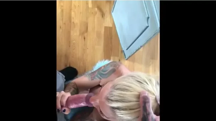 LilliePrivat – Privates Handy Video – Blowjob am Morgen [FullHD 1080p] (MDH)