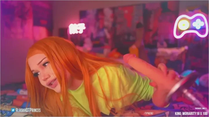 Screenshot 1 from Blondelashes19  – Webcam Show 2020-10-24 [HD 720p] (Trans)