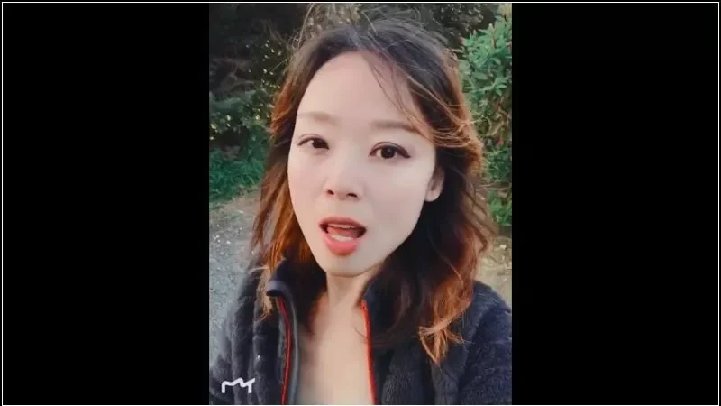 Play video: CumOnAnna – Public Blowjob And Cum Walk In The Park [HD 720p] (Asian)