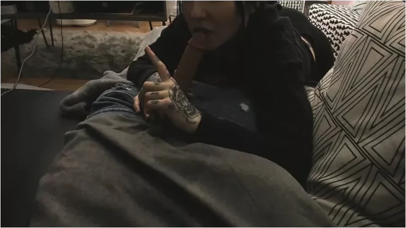 Play video: Slutty_Spice – Taboo Family Movie Night Sister Creampie [FullHD 1080p] (Taboo)