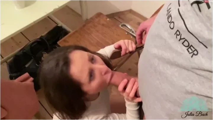 Screenshot 1 from JuliaBach – Kaffee ohne Sahne ist wie Blasen ohne Sperma [FullHD 1080p] (MDH)
